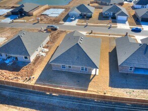 1013 SE 16th Terrace in Newcastle, OK - Building Photo - Building Photo