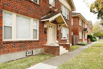 4001 Caroline St in Houston, TX - Building Photo - Building Photo