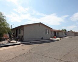 426 E Mohave Rd Apartamentos