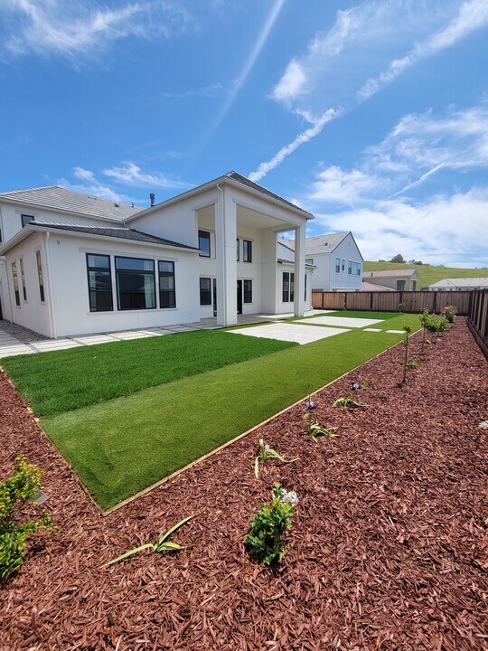 2163 Shadow Creek Ct in Pleasanton, CA - Foto de edificio