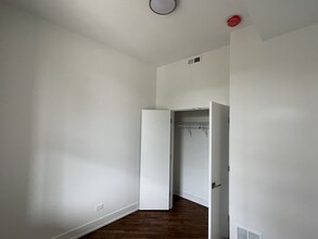 2215 W Chicago Ave in Chicago, IL - Building Photo - Building Photo