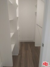 11847 Kiowa Ave-Unit -107 in Los Angeles, CA - Foto de edificio - Building Photo