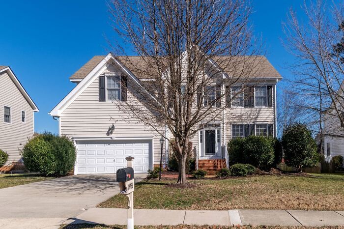 14736 Rolling Spring Dr in Midlothian, VA - Building Photo