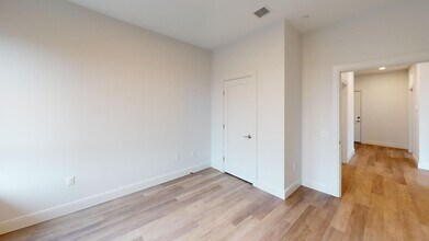 957 Dorchester Ave, Unit 959-206 in Boston, MA - Building Photo - Building Photo