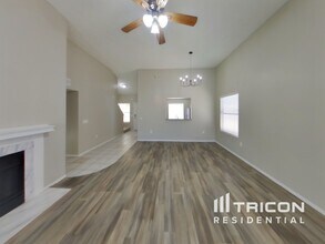 6842 N 78th Ave in Glendale, AZ - Building Photo - Building Photo