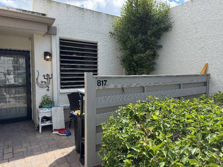 817 Oak Dr in Bradenton, FL - Foto de edificio