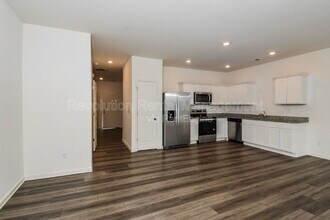 310 Penn Sta Wy in Euharlee, GA - Building Photo - Building Photo