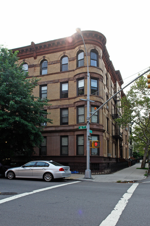 285 6th Ave in Brooklyn, NY - Building Photo