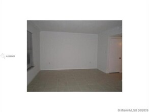 8400 Coral Lake Way-Unit -8400 in Coral Springs, FL - Building Photo - Building Photo
