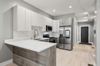 2816 W Warren Blvd in Chicago, IL - Building Photo - Building Photo