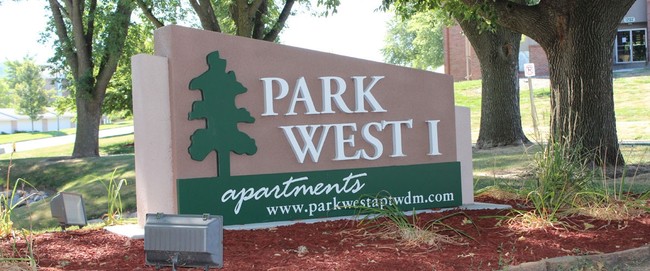 Park West in West Des Moines, IA - Foto de edificio - Building Photo