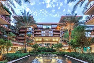 7167 E Rancho Vista Dr in Scottsdale, AZ - Building Photo