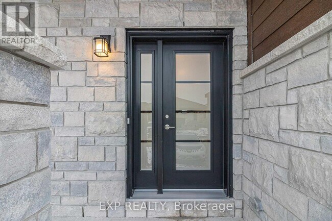 919 Chablis Cres in Embrun, ON - Building Photo - Building Photo