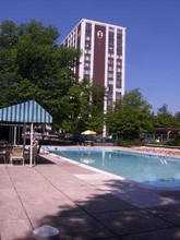 The Forum Condominiums in North Bethesda, MD - Building Photo - Building Photo