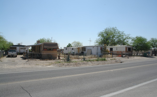 5460 N Camino De La Tierra in Tucson, AZ - Building Photo - Building Photo