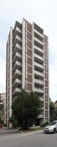Parkwood Towers in Toronto, ON - Building Photo