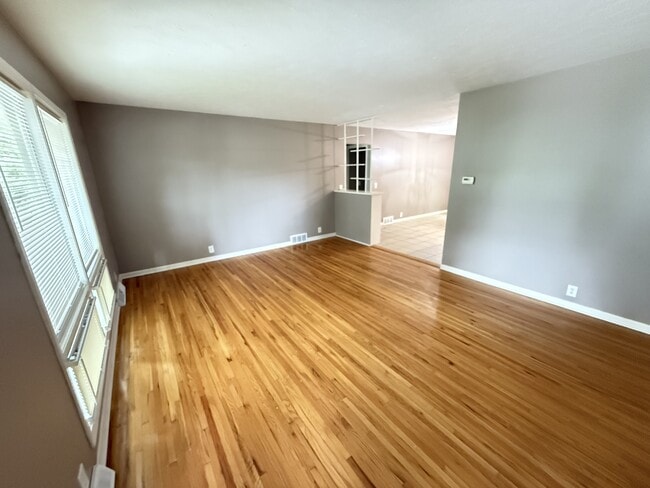 5042 Ruggles St in Omaha, NE - Building Photo - Building Photo
