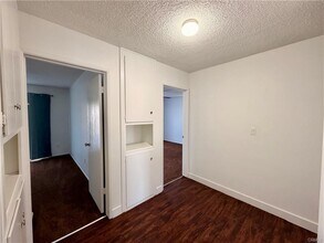 13416 Glenoaks Blvd in Los Angeles, CA - Building Photo - Building Photo