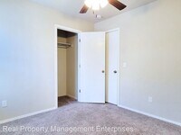 3131 Westbrook St photo'
