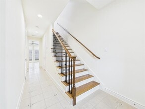 11025 Sherwood Grv in Houston, TX - Building Photo - Building Photo