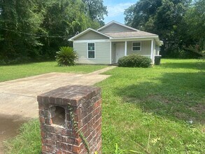 3208 W Gadsden St in Pensacola, FL - Building Photo - Building Photo