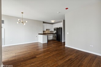 645 N Kingsbury St in Chicago, IL - Building Photo - Building Photo