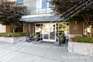 375 Kirkland Ave in Kirkland, WA - Building Photo