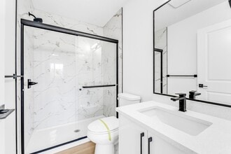 10631-BS148 148 St NW in Edmonton, AB - Building Photo - Building Photo