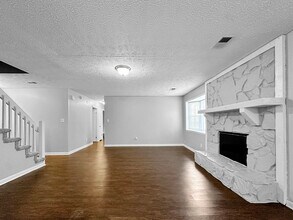 9289 Forest Knoll Dr in Jonesboro, GA - Building Photo - Building Photo