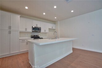 136 Trellis Ct in Perris, CA - Foto de edificio - Building Photo