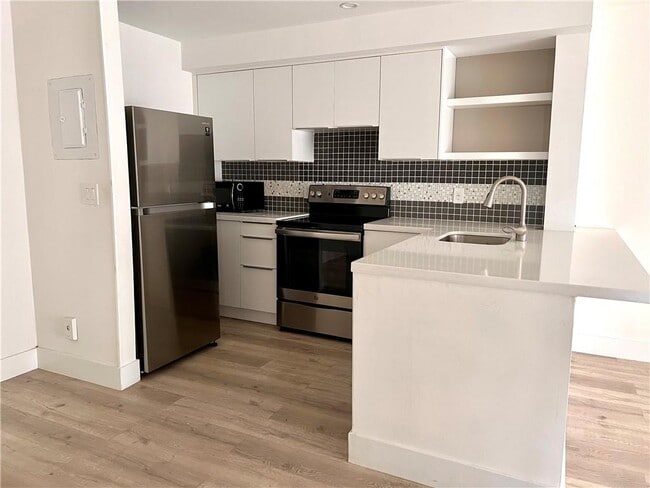 10930 Royal Palm Blvd, Unit 10930 in Coral Springs, FL - Foto de edificio - Building Photo