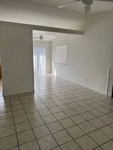 2121 Seahawk Ln in Lodi, CA - Building Photo - Building Photo