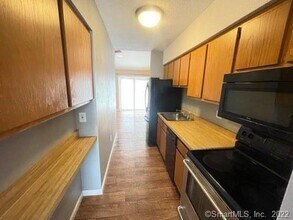 268 Hartford Turnpike in Tolland, CT - Building Photo - Building Photo