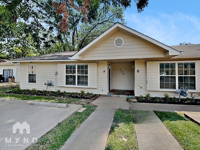 property at 506 E University Ave