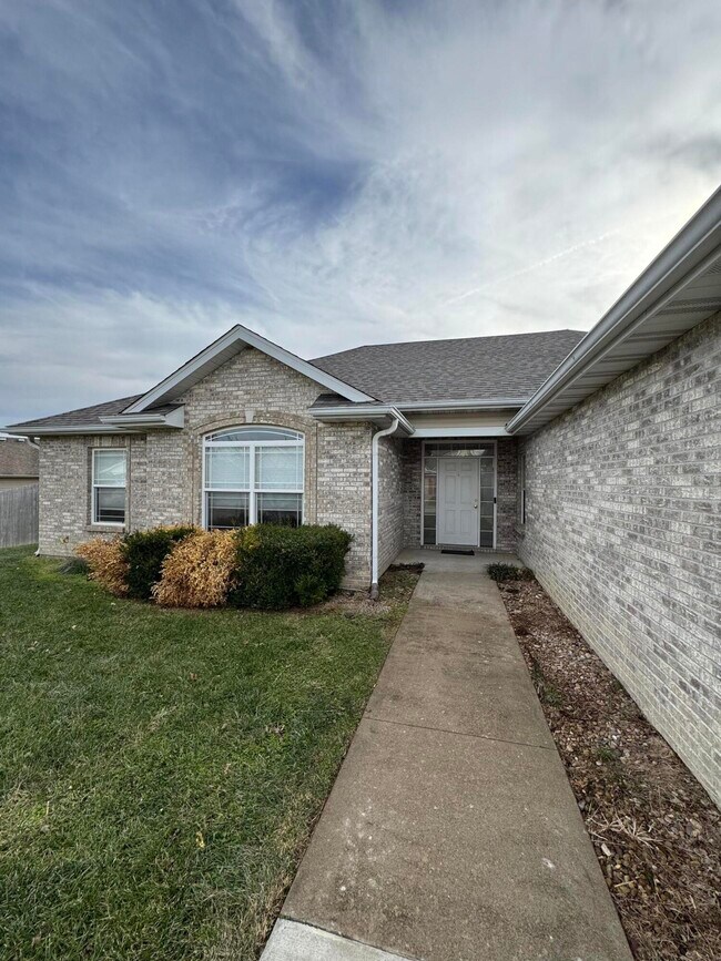 5006 Craydon Dr in Columbia, MO - Building Photo - Building Photo