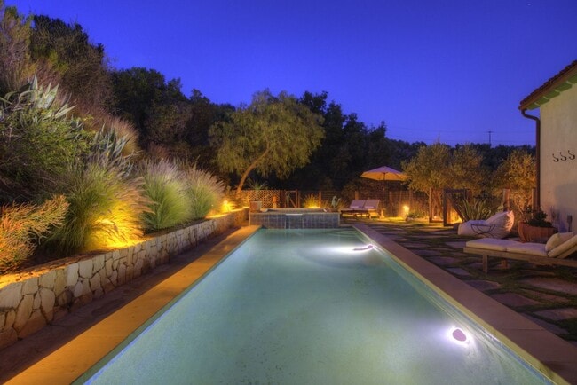 2800 Maricopa Hwy in Ojai, CA - Building Photo - Building Photo