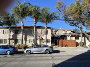 215 N Columbus Ave in Glendale, CA - Building Photo - Primary Photo