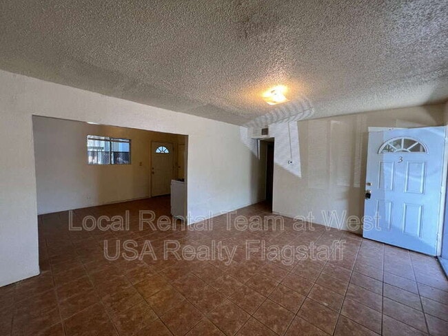 117 E Ellery Ave in Flagstaff, AZ - Building Photo - Building Photo