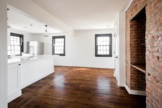 1920 Atkinson St, Unit 2 in Detroit, MI - Building Photo - Building Photo