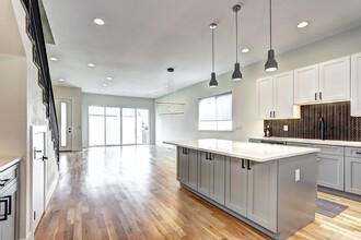 3948 Shoshone St in Denver, CO - Foto de edificio - Building Photo