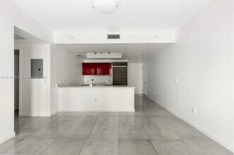 1100 S Miami Ave, Unit 1504 in Miami, FL - Building Photo - Building Photo