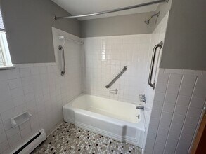 3935 W Sylvania Ave in Toledo, OH - Building Photo - Building Photo