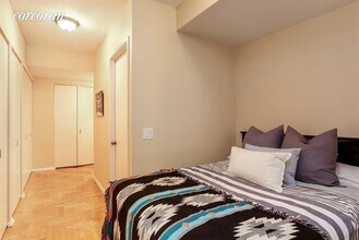 170 E 87th St-Unit -: E3C in New York, NY - Building Photo - Building Photo