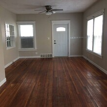 4422 9th Ave in Rock Island, IL - Building Photo - Building Photo