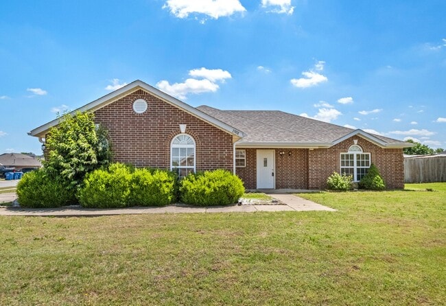 property at 1901 SW Marquette Rd