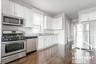 2523 N California Ave in Chicago, IL - Building Photo