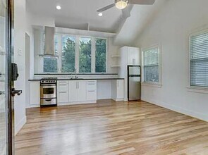 4518 Red River St in Austin, TX - Building Photo - Building Photo