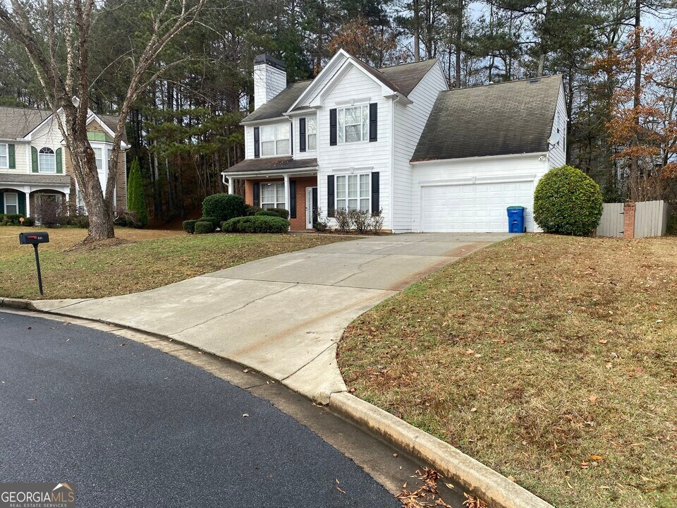 541 Cascade Hills Ct SW in Atlanta, GA - Building Photo