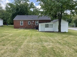 201 Robert Ave in Ferguson, MO - Building Photo - Building Photo