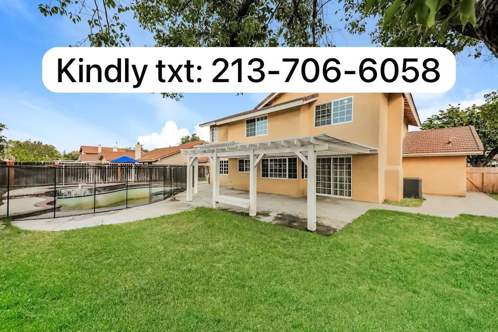 11419 Rancho La Brea Dr in Riverside, CA - Building Photo